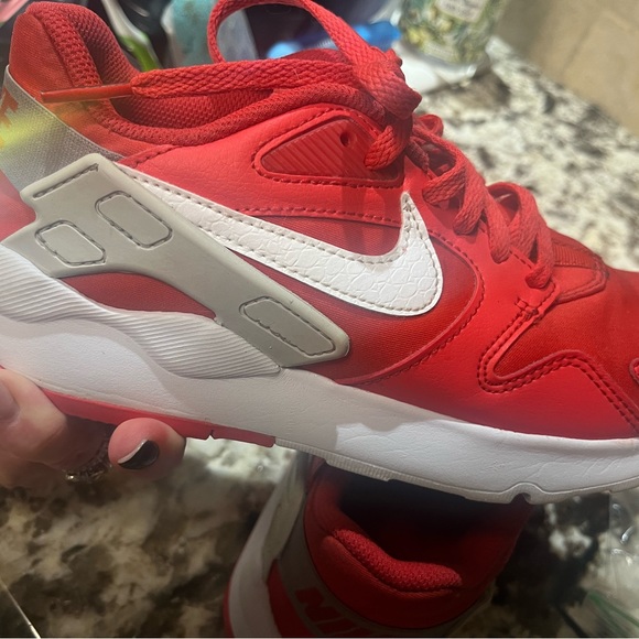 Womens Red Nike Victory running shoe in sz 7.5 - Picture 8 of 12